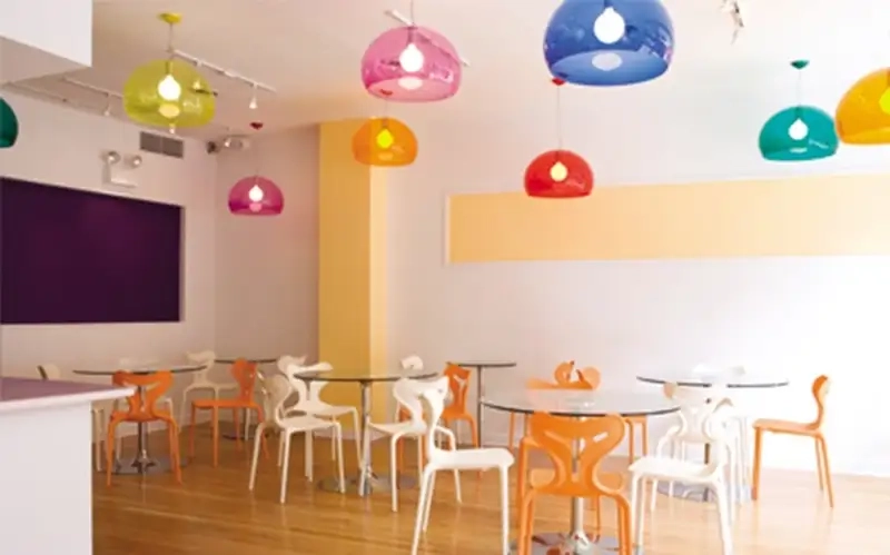 Trang trí quán kem đẹp khiến khách muốn quay lại