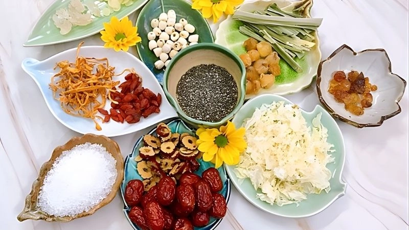 Cách thưởng thức chè dưỡng nhan để về dáng nhanh