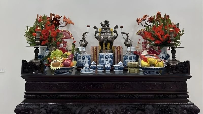 Những vật phẩm phong thủy không thể thiếu trên bàn thờ